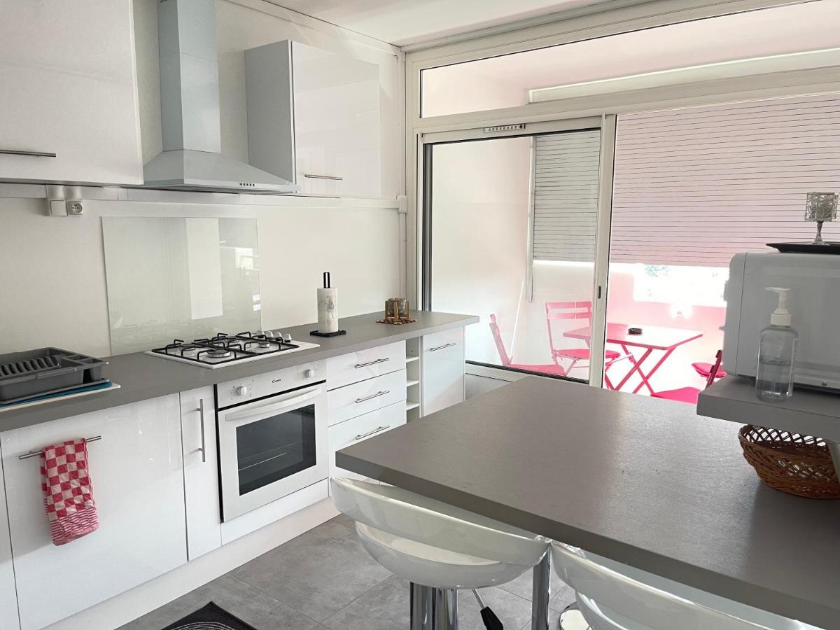 Ferienwohnung Votre Cocon Parfait A 9 Min D'Eurexpo Et 14 Min Groupama Saint-Priest  Exterior foto