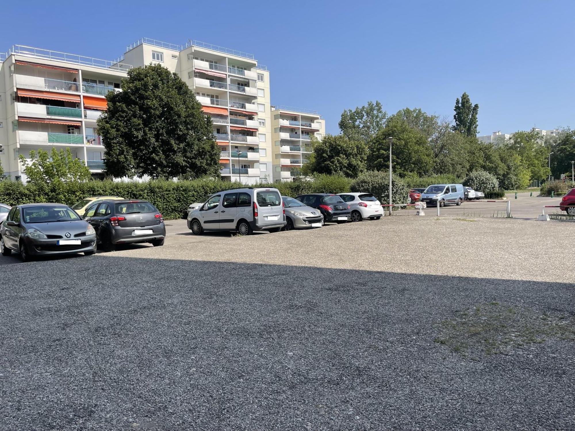 Ferienwohnung Votre Cocon Parfait A 9 Min D'Eurexpo Et 14 Min Groupama Saint-Priest  Exterior foto